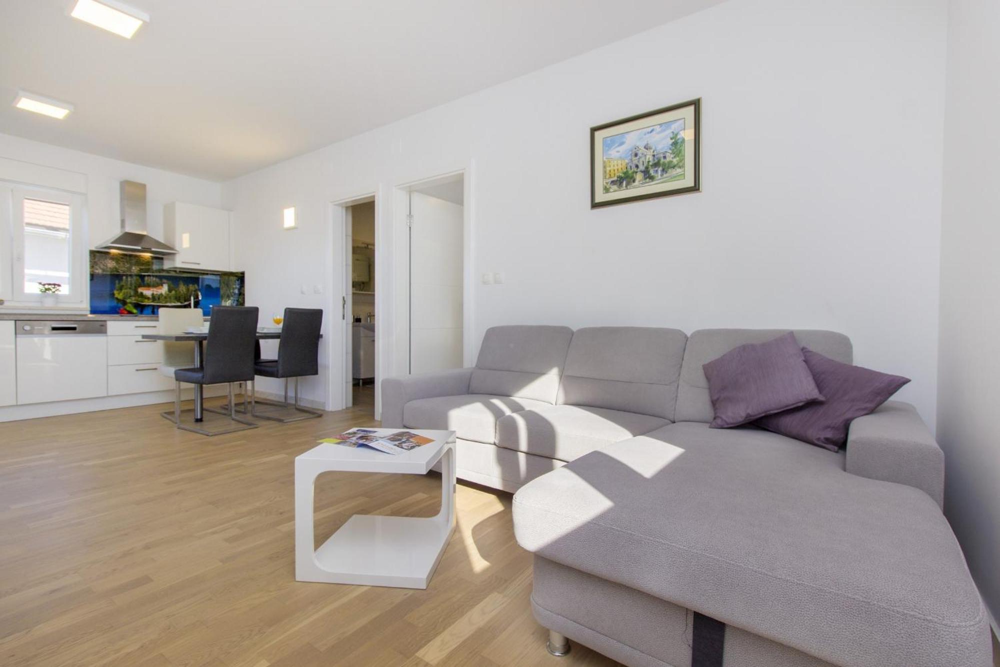 Apartma Luka *